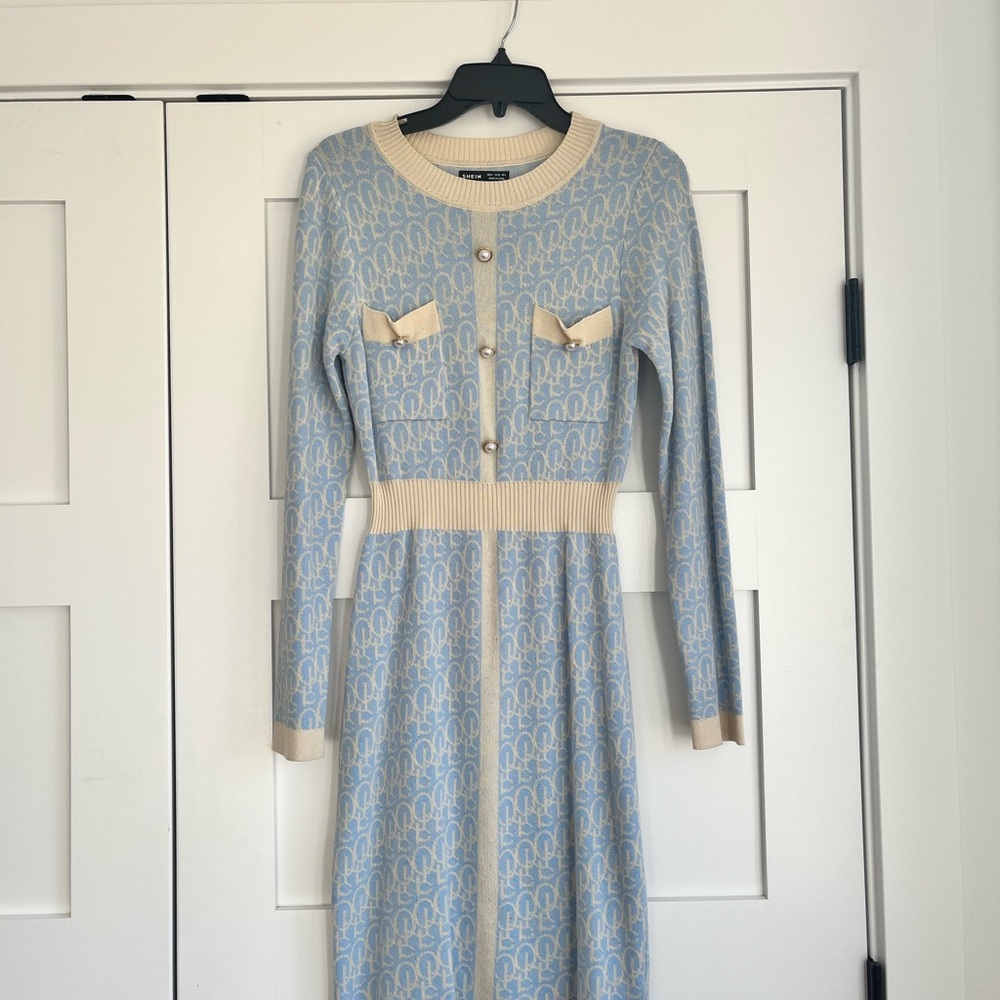 Elegant Blue and Cream Patterned Dress